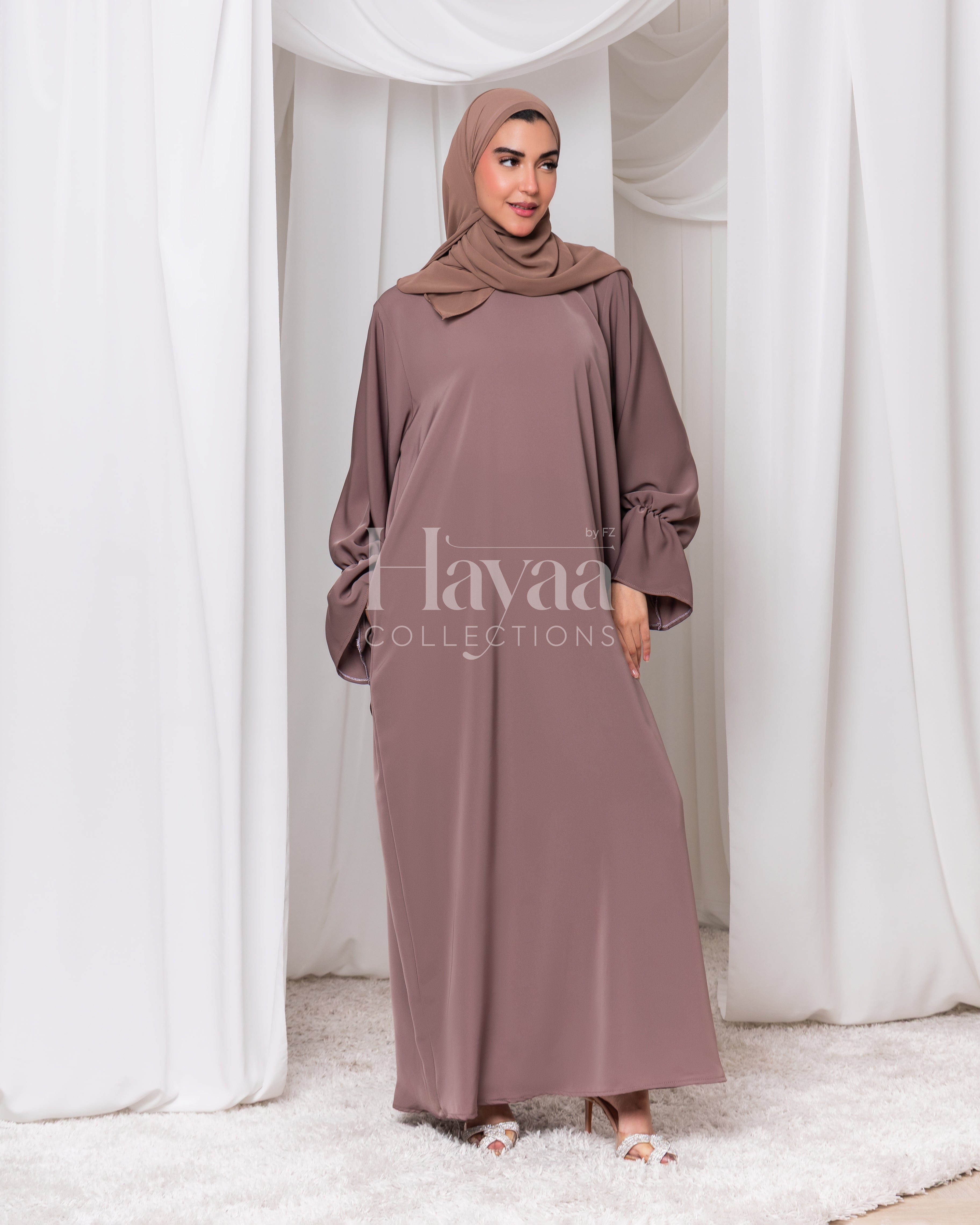 Fatima Brown Closed Abaya With Pockets