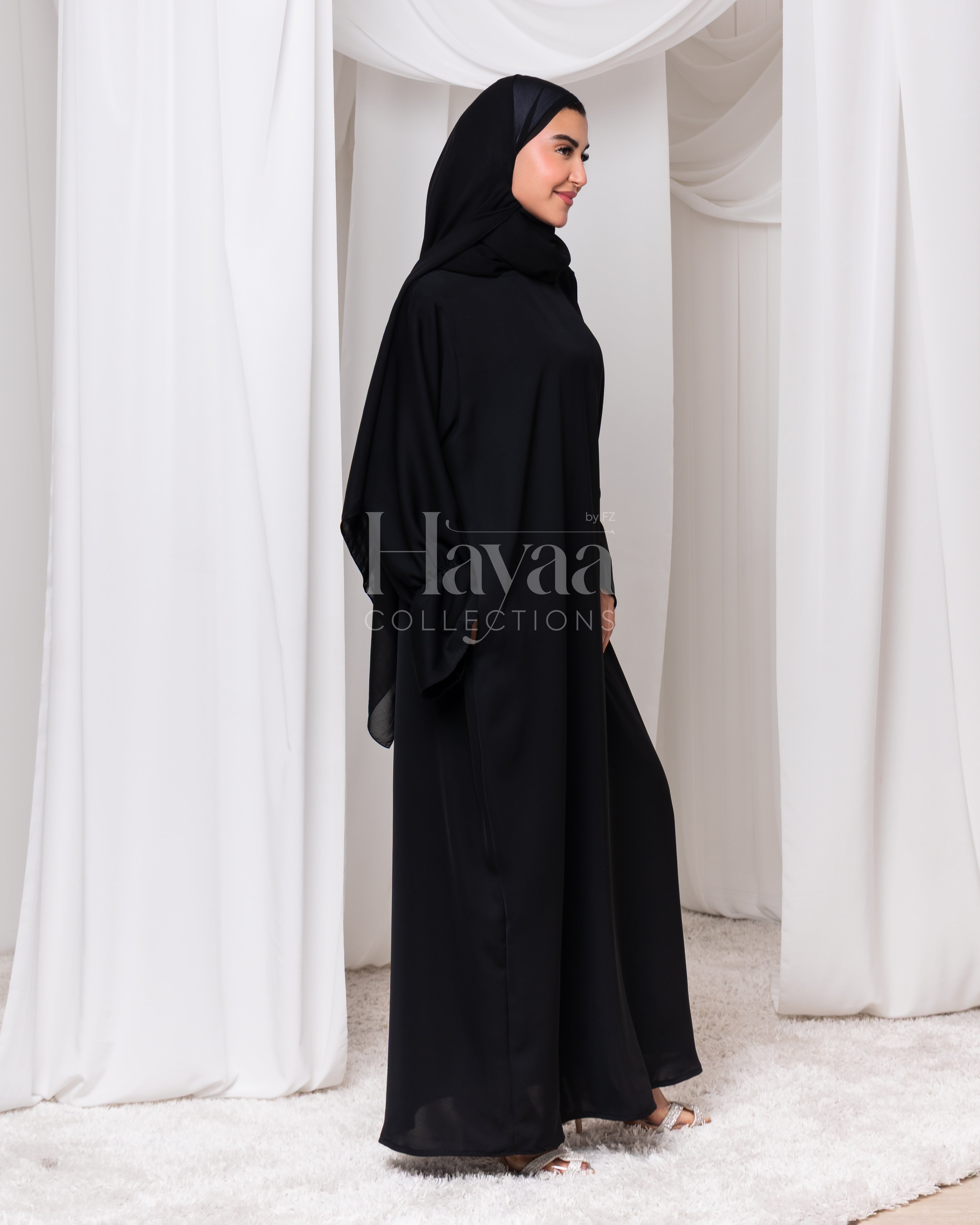 Fatima Black Closed Abaya With Pockets