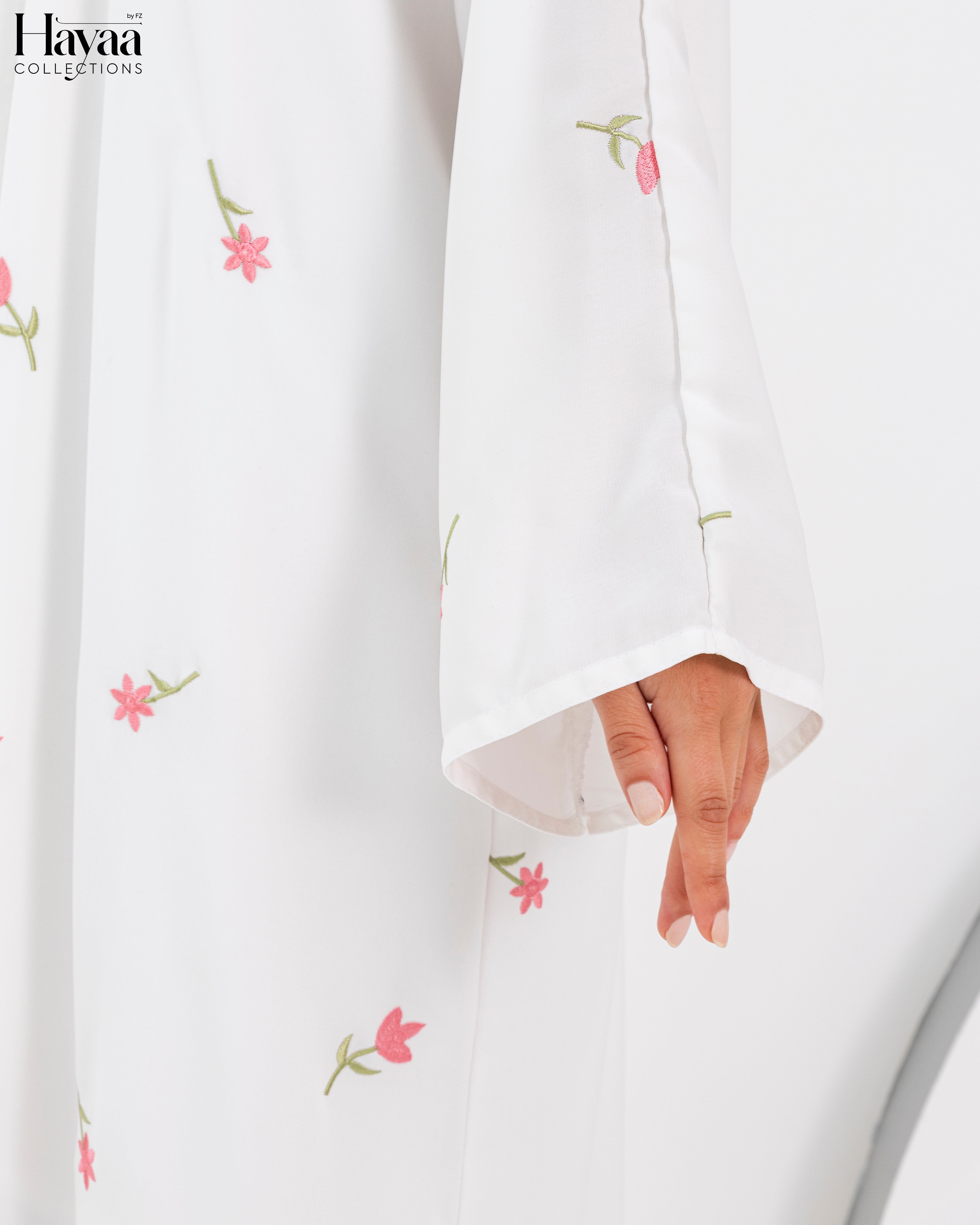 Dalia White Embroidered Abaya