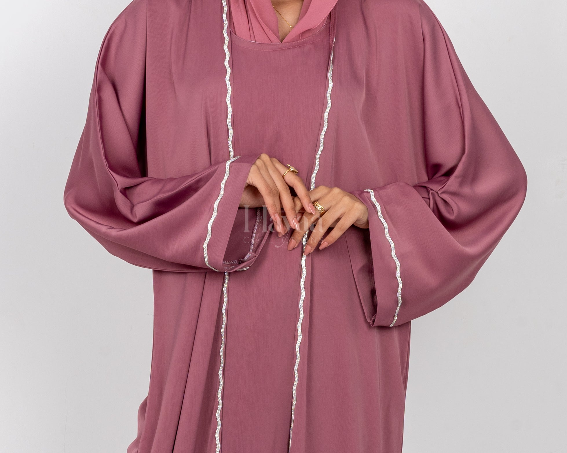 Aziza Dusky Pink Open Abaya Set close up