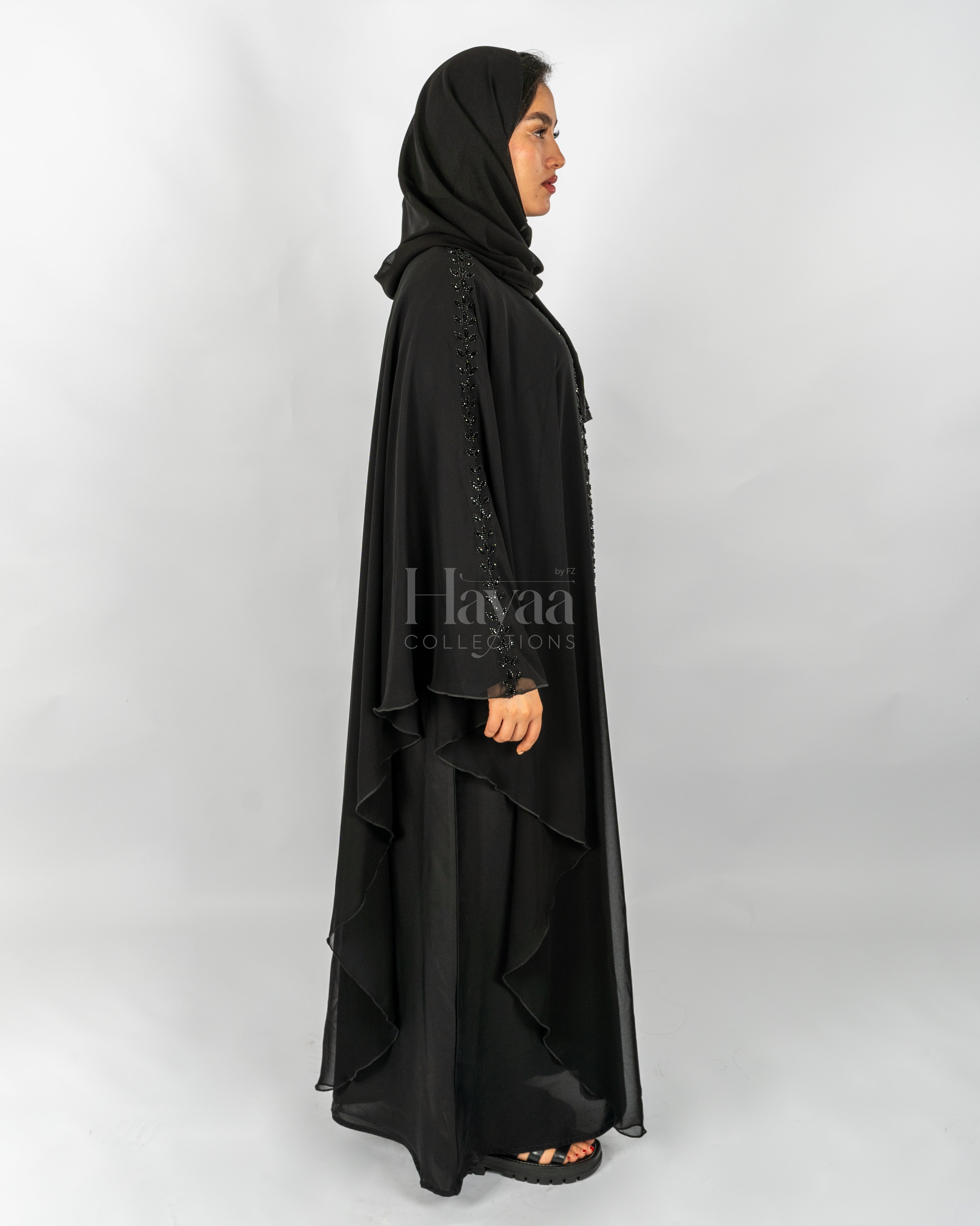 Zara Black Butterfly Sleeves Abaya sidde